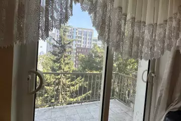 Aylıq Kirayə Köhnə Tikili Elmler Akademiyasıda