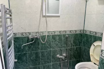 Satılır Həyət Evi Qaraçuxurda