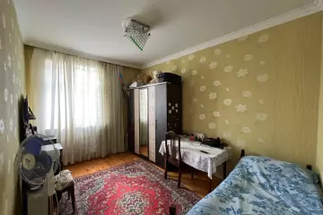 Satılır Həyət Evi Qaraçuxurda