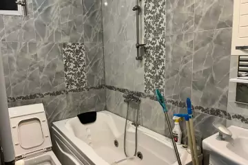 Satılır Həyət Evi Qaraçuxurda