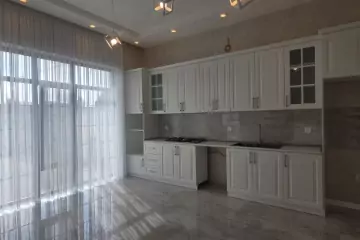 Satılır Həyət Evi Buzovnada