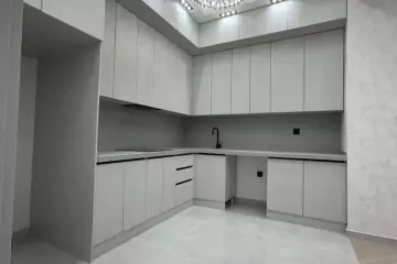 Satılır Yeni Tikili Nəsimi Bazarında