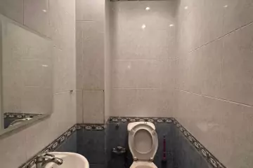 Satılır Yeni Tikili Ayna Sultanova Heykəlində