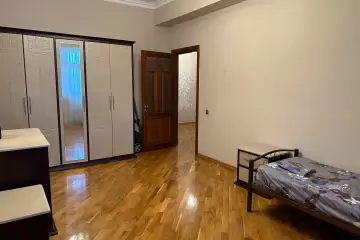 Aylıq Kirayə Yeni Tikili şərq Bazarında