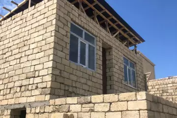 Satılır Həyət Evi Bakıda