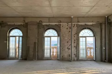 Satılır Yeni Tikili Ağ şəhər Kompleksində
