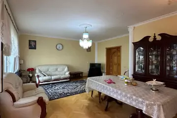Aylıq Kirayə Köhnə Tikili Elmler Akademiyasıda