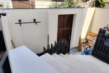 Satılır Həyət Evi Fəhlə Prospekti - Rabocidə