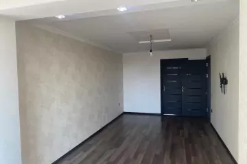 Satılır Köhnə Tikili Heydər əliyev Parkıda