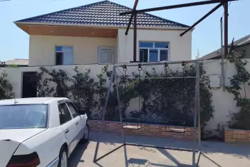 Satılır Həyət Evi Fəhlə Prospekti - Rabocidə