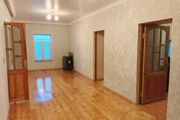 Satılır Həyət Evi Zabrat Qəsəbəsida