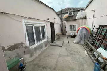 Satılır Həyət Evi Zabrat Qəsəbəsida