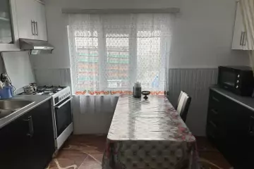 Satılır Həyət Evi Zabrat Qəsəbəsida