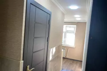 Satılır Köhnə Tikili Heydər əliyev Parkıda