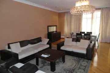 Aylıq Kirayə Yeni Tikili 28 May Metrosu ətrafında