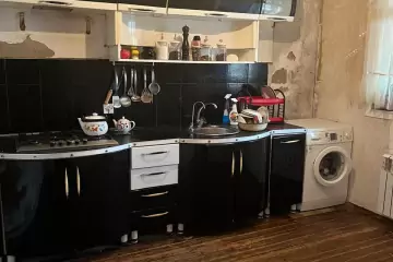 Satılır Həyət Evi Bakıda