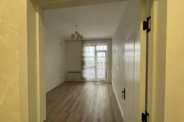 Satılır Yeni Tikili 7-ci Mikrorayonda