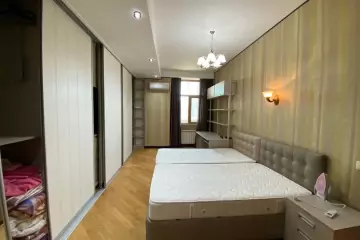 Aylıq Kirayə Yeni Tikili 28 May Metrosu ətrafında
