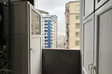 Satılır Yeni Tikili Yasamalda