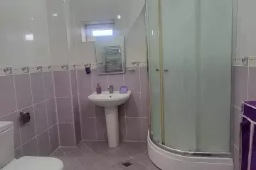 Satılır Bağ Evi Buzovnada