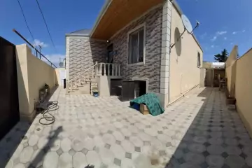 Satılır Həyət Evi Qaraçuxurda