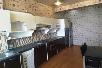 Satılır Yeni Tikili Yeni Yasamalda