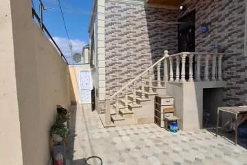 Satılır Həyət Evi Qaraçuxurda