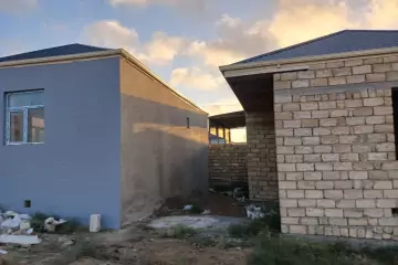 Satılır Həyət Evi Bakıda