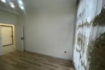 Satılır Yeni Tikili 7-ci Mikrorayonda