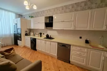Satılır Həyət Evi Ramanada
