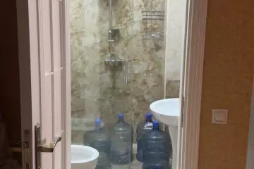 Satılır Yeni Tikili Yasamalda