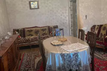 Satılır Həyət Evi Bakıda