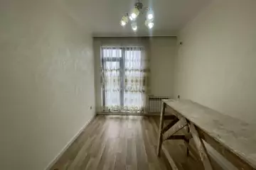 Satılır Yeni Tikili 7-ci Mikrorayonda