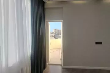Satılır Yeni Tikili Ukraniya Dairəsida