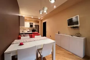 Satılır Yeni Tikili Yasamalda
