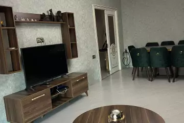Aylıq Kirayə Yeni Tikili Grand Hayatda