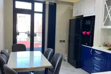 Aylıq Kirayə Yeni Tikili Grand Hayatda