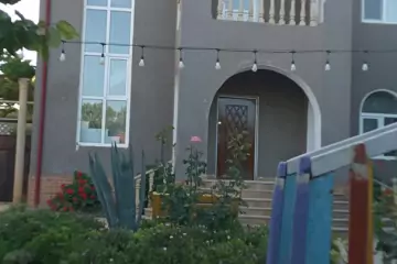 Satılır Bağ Evi Buzovnada 