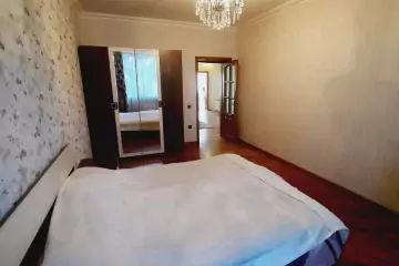 Satılır Köhnə Tikili Beşmərtəbədə
