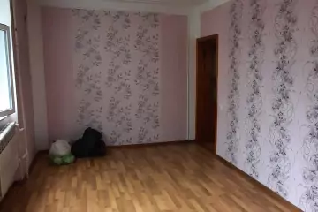 Satılır Köhnə Tikili 4-cü Mikrorayonda