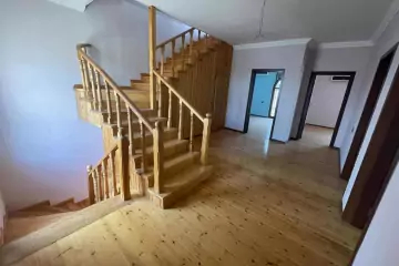 Satılır Bağ Evi Buzovnada