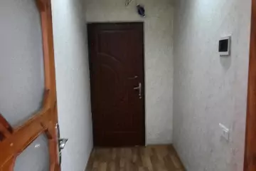 Satılır Köhnə Tikili 4-cü Mikrorayonda