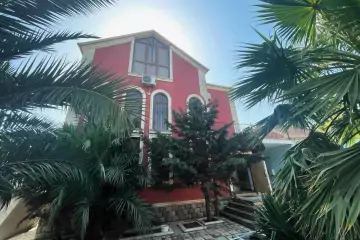 Satılır Bağ Evi Buzovnada