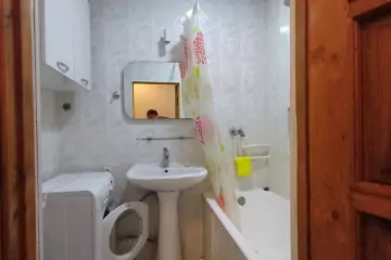 Aylıq Kirayə Köhnə Tikili 28 May Metrosu ətrafında