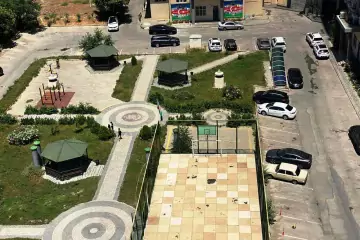 Satılır Yeni Tikili Elmler Akademiyasıda