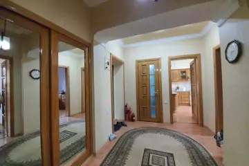 Aylıq Kirayə Köhnə Tikili Mərkəzdə