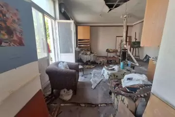 Satılır Köhnə Tikili Elmler Akademiyasıda