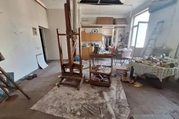 Satılır Köhnə Tikili Elmler Akademiyasıda