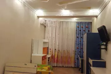 Satılır Yeni Tikili Ağ şəhər Kompleksində