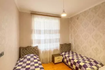 Satılır Bağ Evi Hövsanda